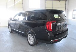 2021 GMC Yukon XL - Image 7