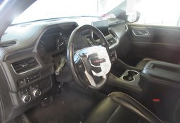 2021 GMC Yukon XL - Image 28