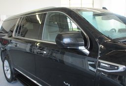 2021 GMC Yukon XL - Image 15