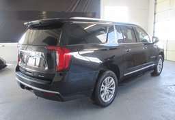 2021 GMC Yukon XL - Image 6