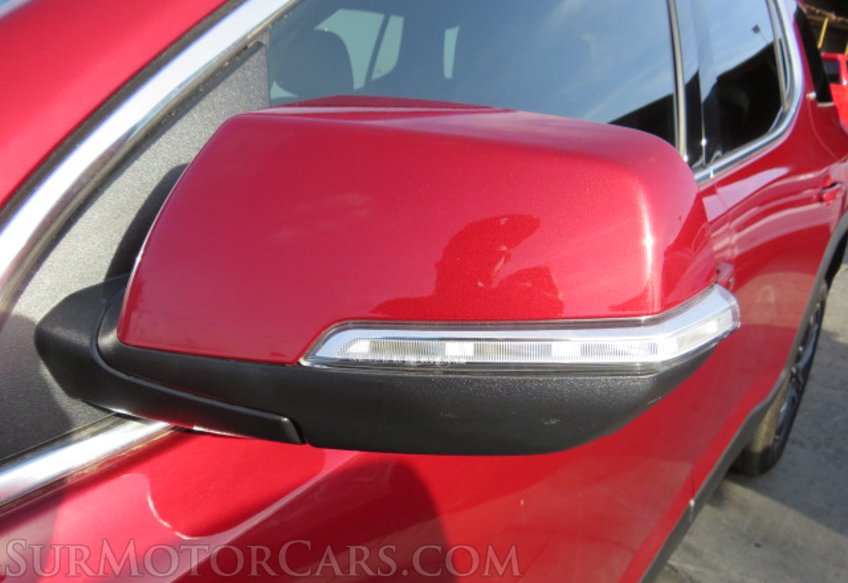 2020 GMC Acadia - Image 17