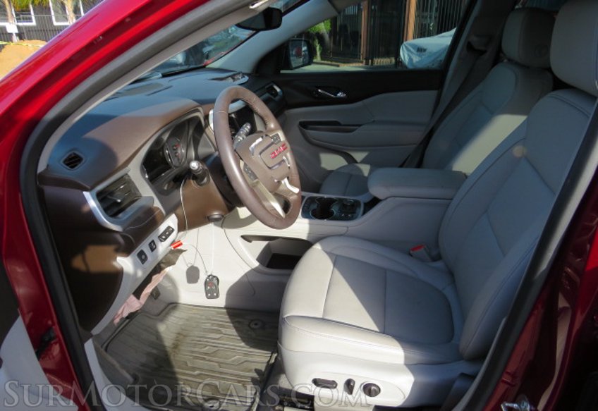 2020 GMC Acadia - Image 24