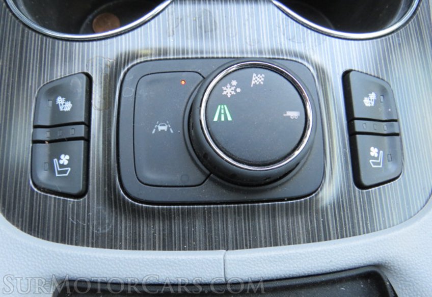 2020 GMC Acadia - Image 42