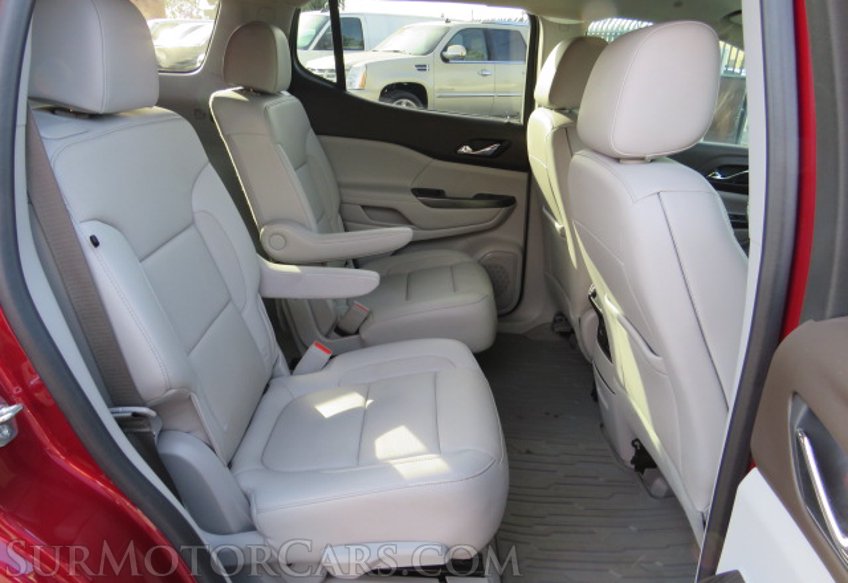 2020 GMC Acadia - Image 29
