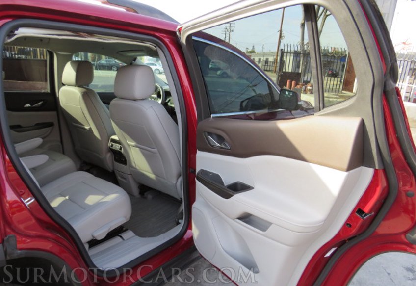 2020 GMC Acadia - Image 28