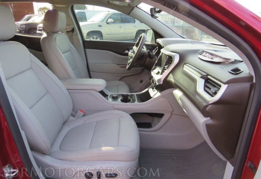 2020 GMC Acadia - Image 23