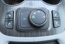2020 GMC Acadia - Image 42