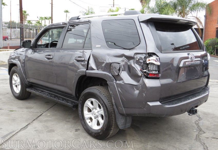 2021 Toyota 4Runner - Image 10