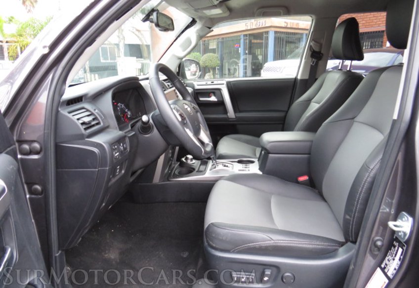 2021 Toyota 4Runner - Image 28