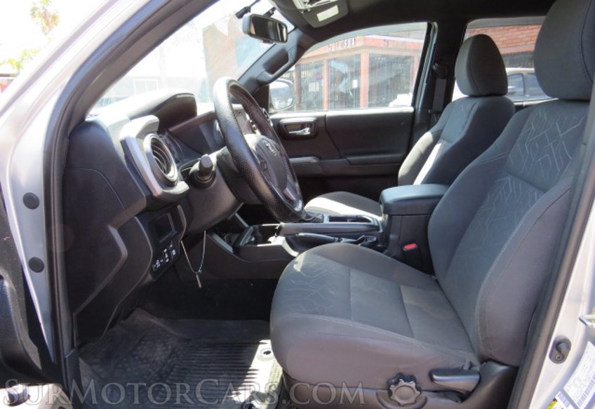 2017 Toyota Tacoma - Image 27