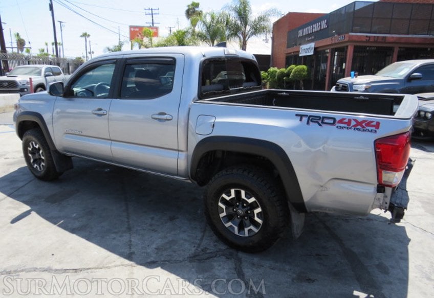 2017 Toyota Tacoma - Image 6
