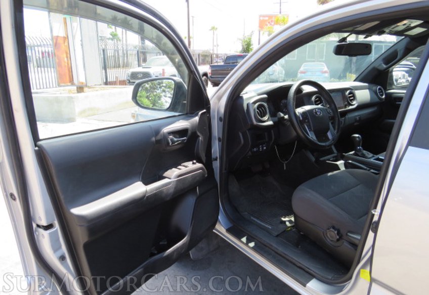 2017 Toyota Tacoma - Image 21