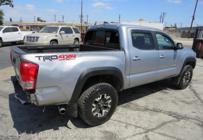2017 Toyota Tacoma - Image 5