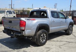2017 Toyota Tacoma - Image 7