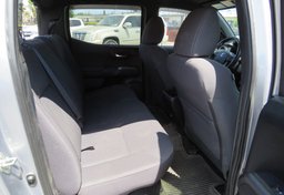 2017 Toyota Tacoma - Image 32