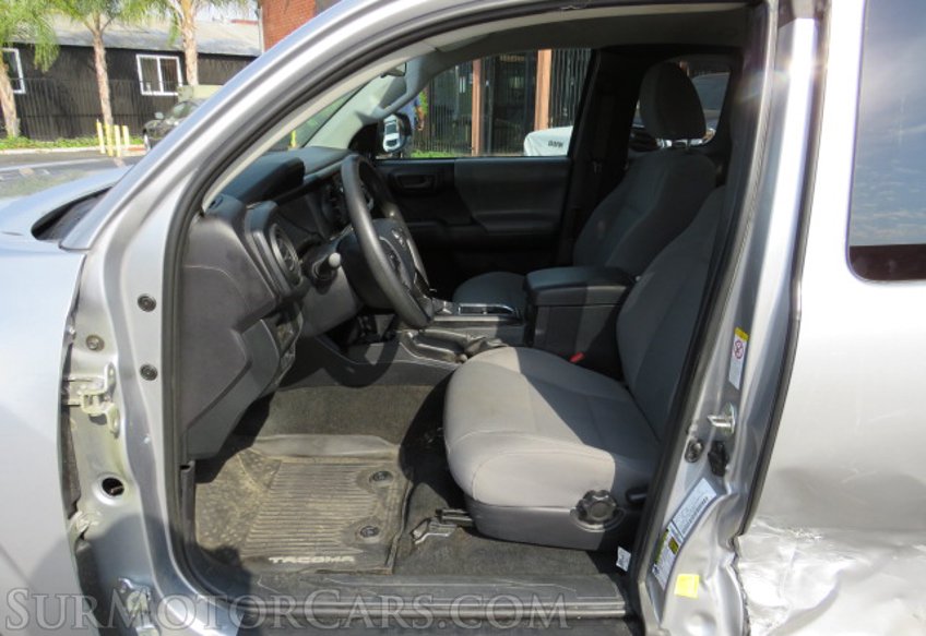 2019 Toyota Tacoma - Image 19