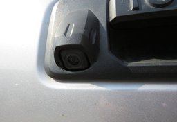 2019 Toyota Tacoma - Image 16