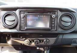 2019 Toyota Tacoma - Image 34