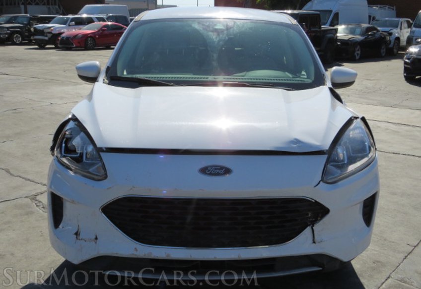 2020 Ford Escape - Image 11