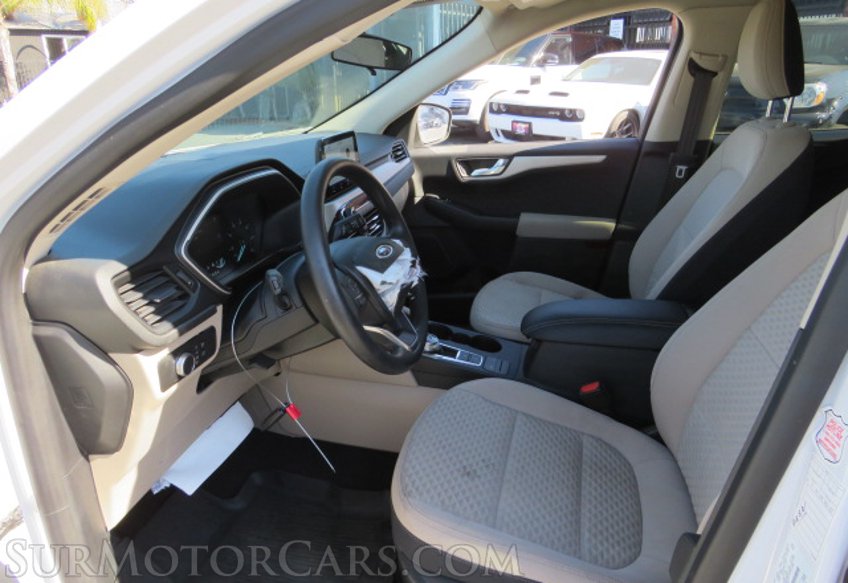 2020 Ford Escape - Image 23