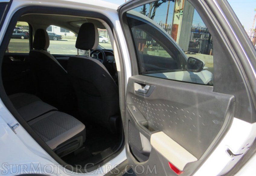 2020 Ford Escape - Image 22