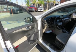 2020 Ford Escape - Image 19