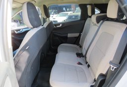 2020 Ford Escape - Image 29