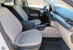 2020 Ford Escape - Image 26