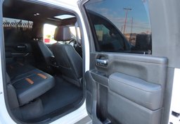 2021 GMC Sierra 2500HD 4x4 AT4 - Image 30