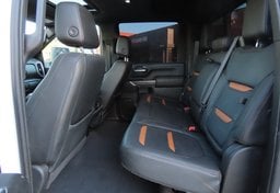 2021 GMC Sierra 2500HD 4x4 AT4 - Image 31