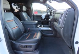 2021 GMC Sierra 2500HD 4x4 AT4 - Image 27