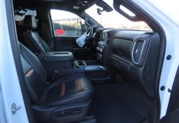 2021 GMC Sierra 2500HD 4x4 AT4 - Image 26