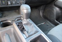 2021 Toyota Tacoma - Image 39