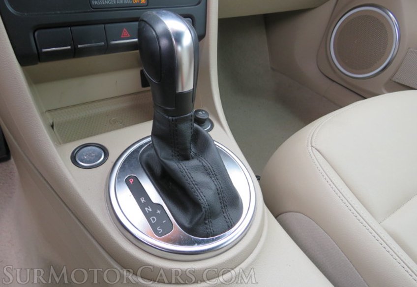 2013 Volkswagen Beetle Convertible - Image 40