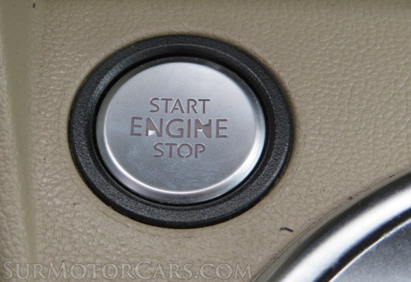 2013 Volkswagen Beetle Convertible - Image 37