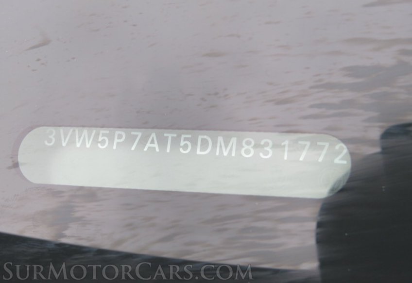 2013 Volkswagen Beetle Convertible - Image 43