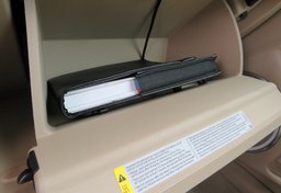 2013 Volkswagen Beetle Convertible - Image 38