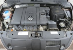 2013 Volkswagen Beetle Convertible - Image 44