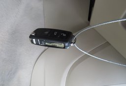 2013 Volkswagen Beetle Convertible - Image 39