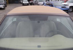 2013 Volkswagen Beetle Convertible - Image 18