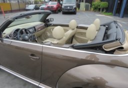 2013 Volkswagen Beetle Convertible - Image 16