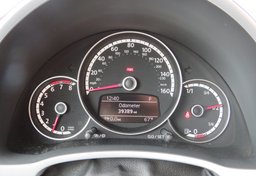 2013 Volkswagen Beetle Convertible - Image 35