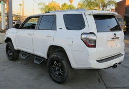 2018 Toyota 4Runner - Image 9