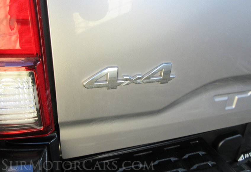 2020 Toyota Tacoma - Image 21