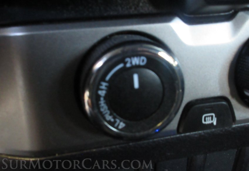 2020 Toyota Tacoma - Image 38