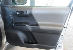 2020 Toyota Tacoma - Image 45