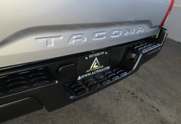 2020 Toyota Tacoma - Image 20