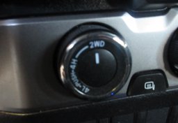 2020 Toyota Tacoma - Image 38