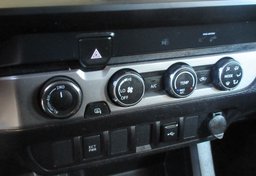 2020 Toyota Tacoma - Image 36