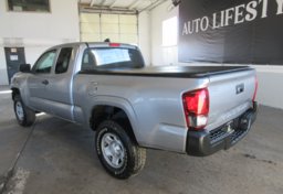 2020 Toyota Tacoma - Image 8